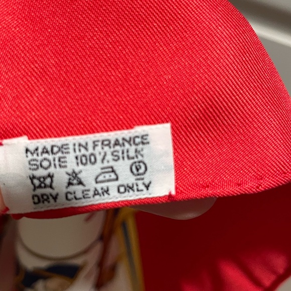 Hermes Ombrelles et parapluies Silk Scarf-Authentic - Picture 6 of 9